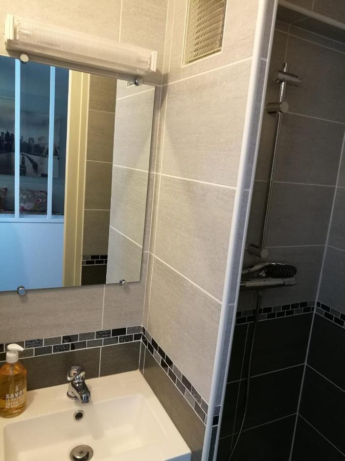 Le Cocon Des Monts D'or Apartment